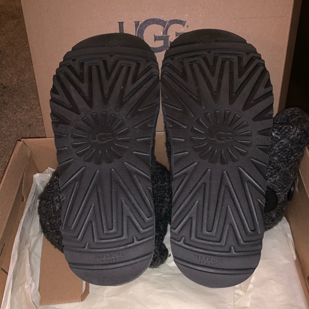 UGG sweater boots(Tall) - Picture 5 of 7